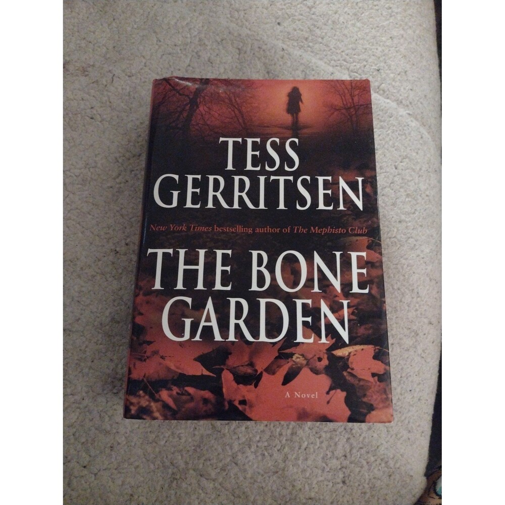 The Bone Garden hardcover large print by Tess gerritsen-0564